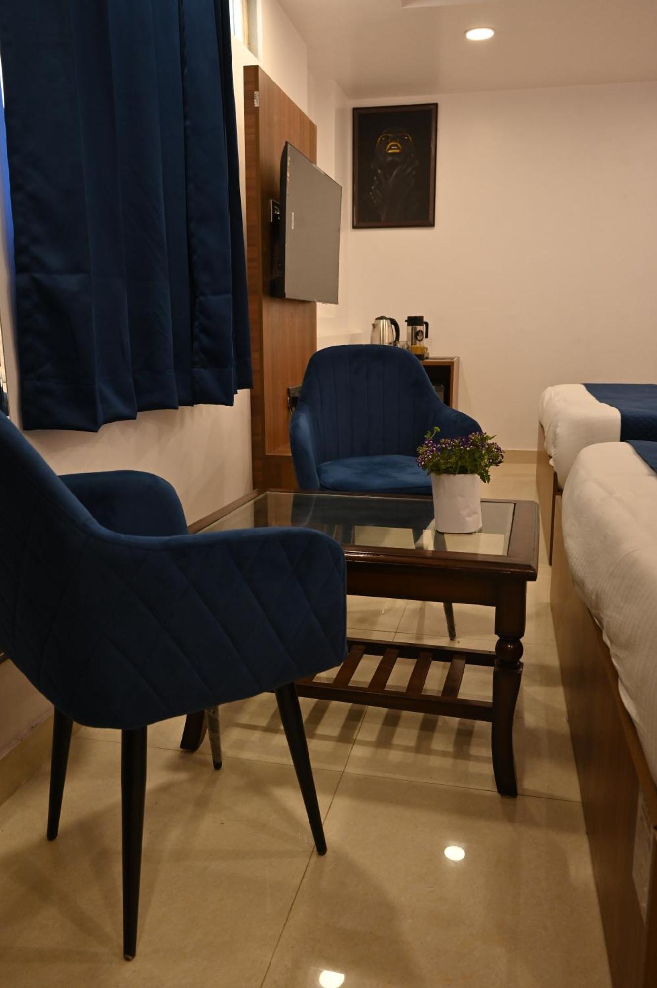 Hotel Down Town Paschim Vihar Delhi  Exterior foto