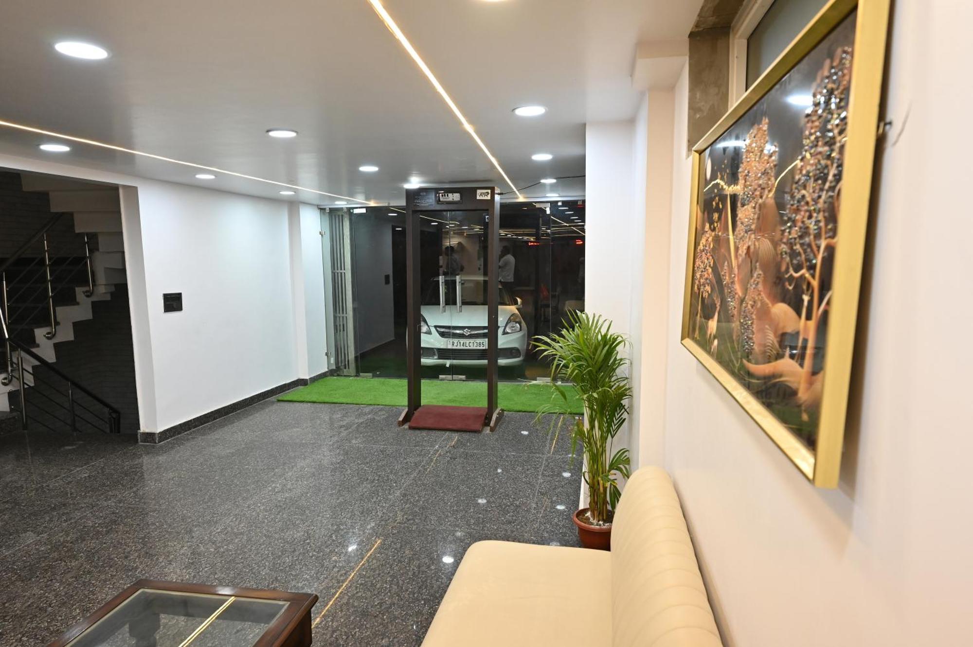 Hotel Down Town Paschim Vihar Delhi  Exterior foto